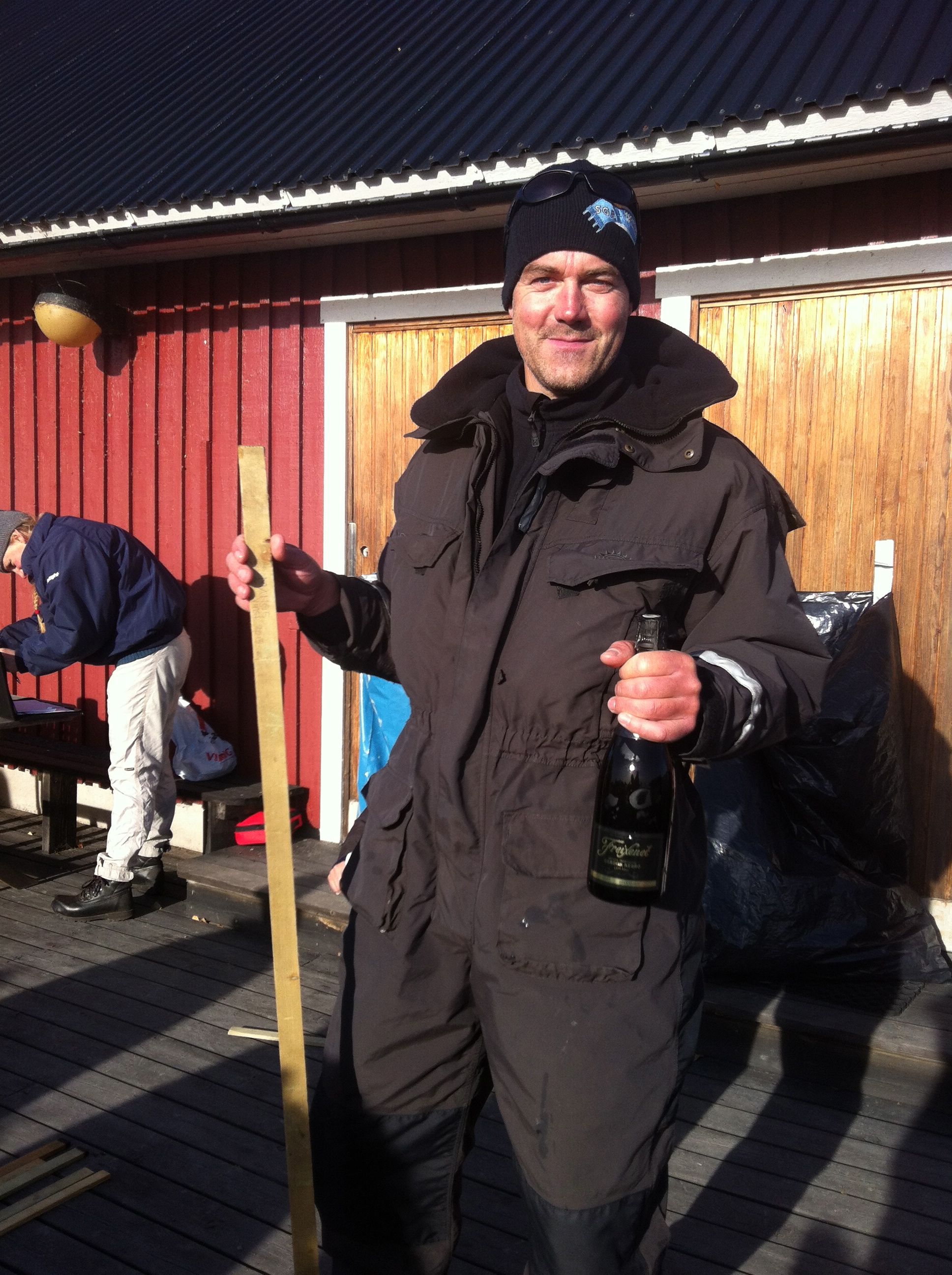 Vinnaren. Vinsten inbringade både lite bubbel och 1000kr presentkort på Dogger - grattis! Kul att ha dig i båten!