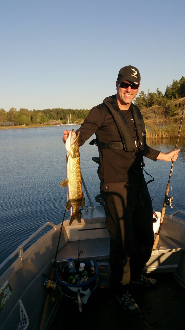 Man nästan ser hur avslappnad jag är när jag fått spräcka nollan. Mycket frustration uppbyggt över hela säsongen innan denna fisken